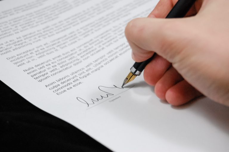 signing a legal contract