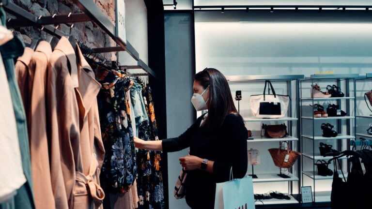 shopping with facemask