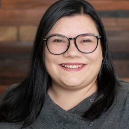 Melissa Headshot